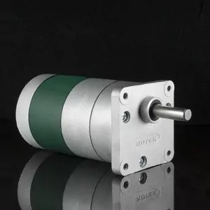 Energy-saving motor ROSYNC with spur gear