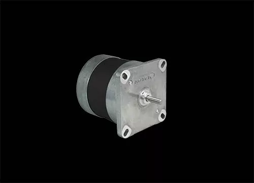 Synchronmotor Robase